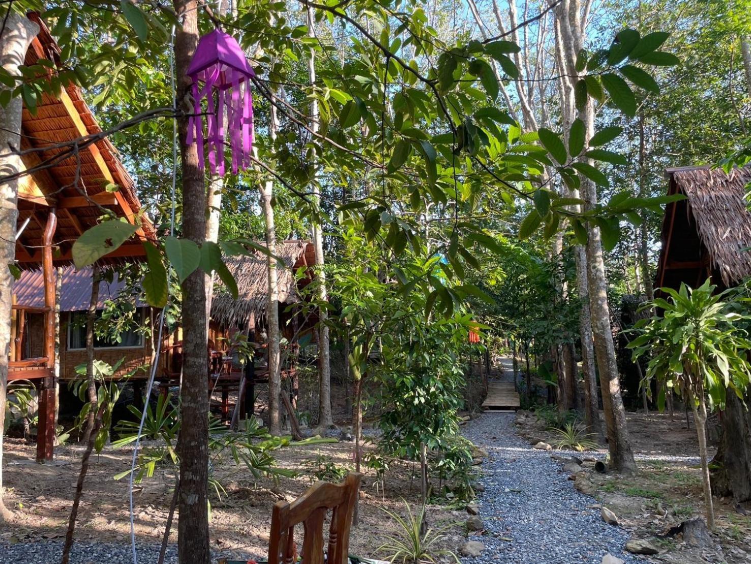 Apartamento Dahla Lanta Hut Ko Lanta Exterior foto
